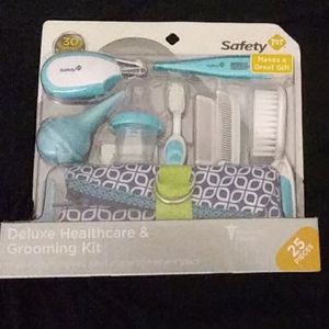 Deluxe Healthcare & Grooming kit